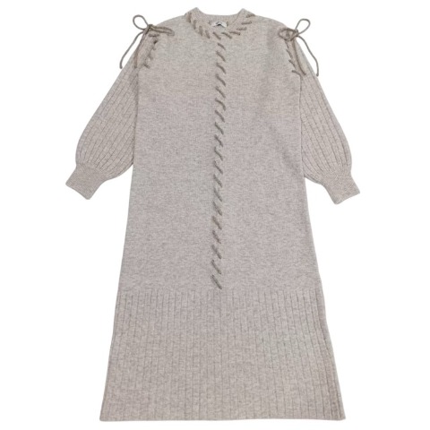 レディース　ステッチ使いニットワンピース（Daaco）