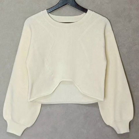 レディース　ショート丈ニットプルオーバー（ちゃな）