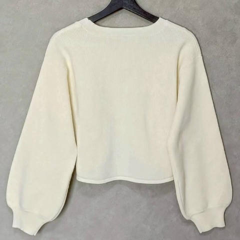 レディース　ショート丈ニットプルオーバー（ちゃな）