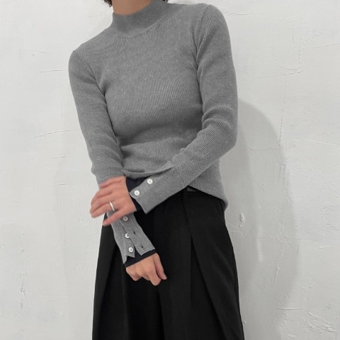 レディース　袖ボタン配色ニットプルオーバー（natsuki）