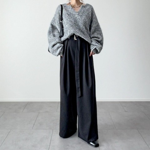 レディース　キーネックニットプルオーバー（yumi）