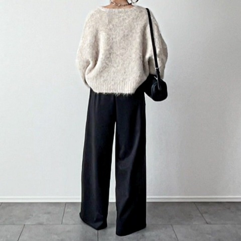 レディース　キーネックニットプルオーバー（yumi）