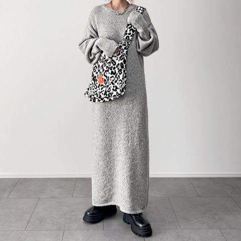 レディース　ニットワンピース（yumi）