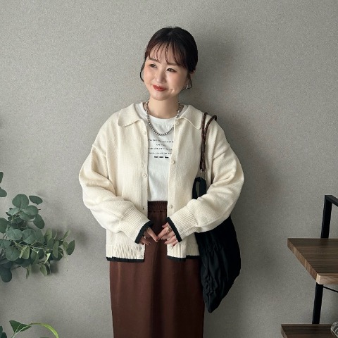 レディース　襟付き配色ニットカーディガン（omi）