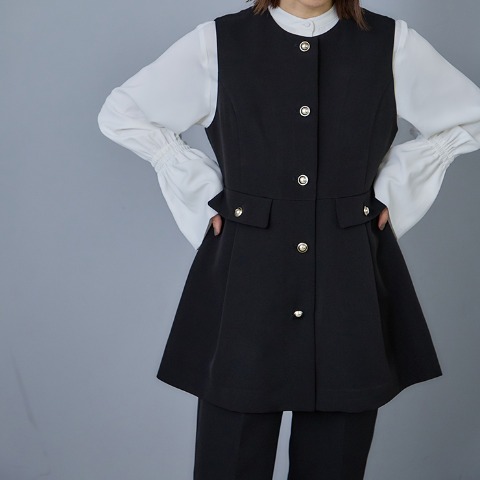 レディース　ジレ（田中里奈）