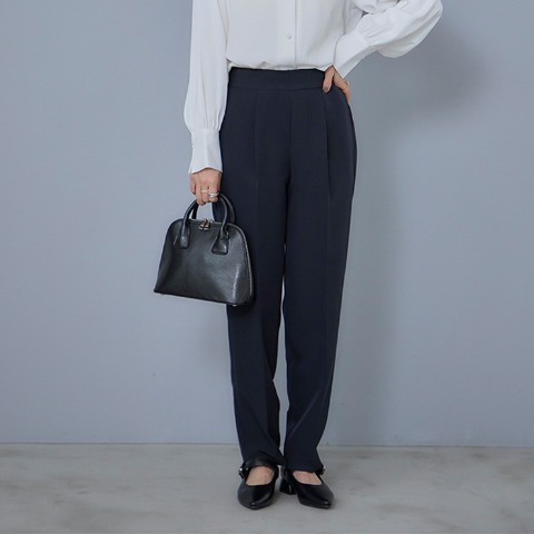 レディース　パンツ（田中里奈）