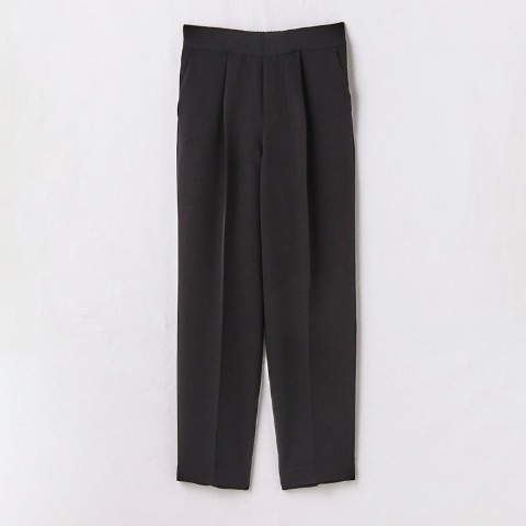 レディース　パンツ（田中里奈）