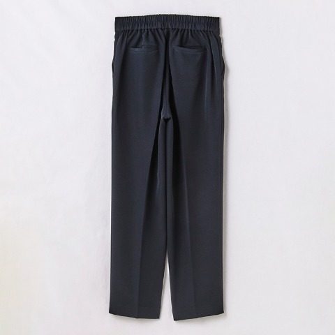 レディース　パンツ（田中里奈）