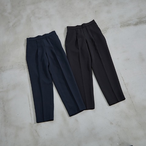 レディース　パンツ（田中里奈）