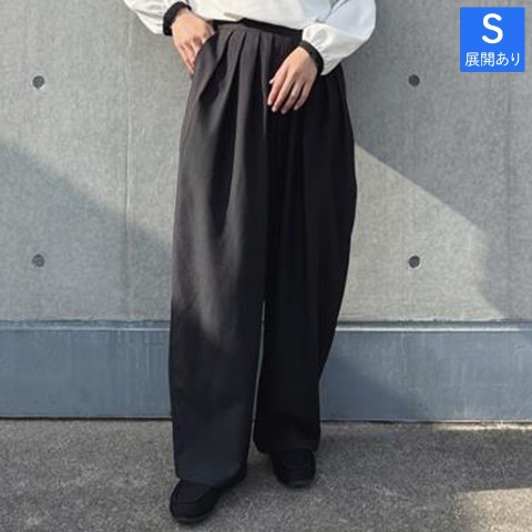 レディース　パンツ（早川ちひろ）