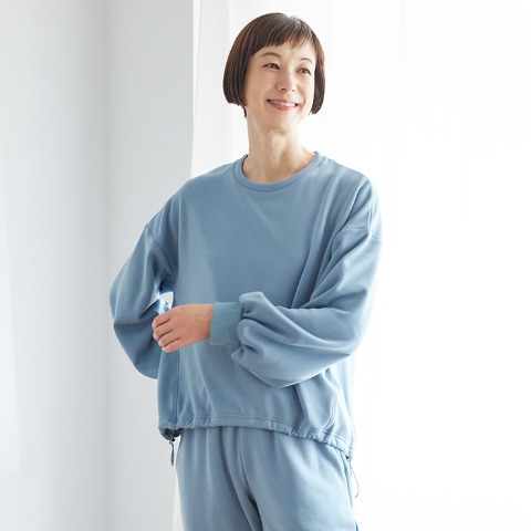 レディース　プルオーバー（SEASON REASON）