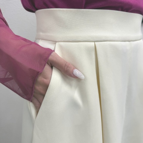 レディース　フレアスカート（西山茉希）