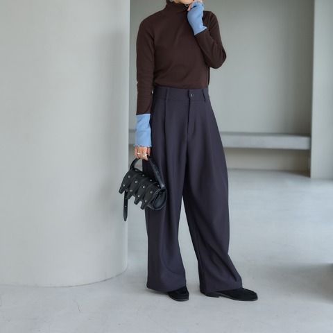 レディース　ワイドパンツ（田中里奈）