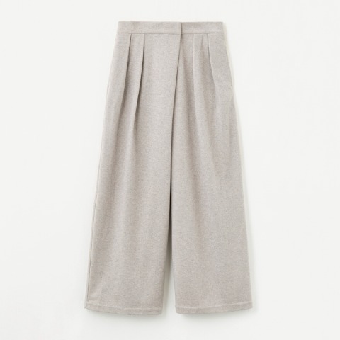 レディース　ワイドパンツ(田中里奈）