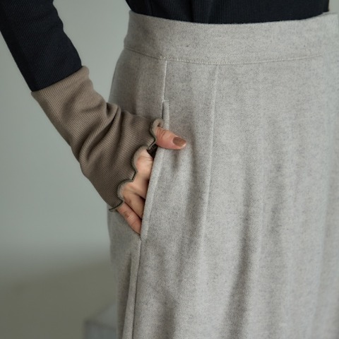 レディース　ワイドパンツ(田中里奈）