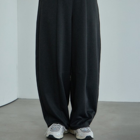 レディース　コクーンパンツ（田中里奈）