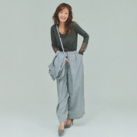 レディース　ワイドパンツ（西山茉希）