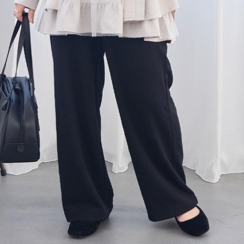 レディース　ストレートパンツ（yumi)