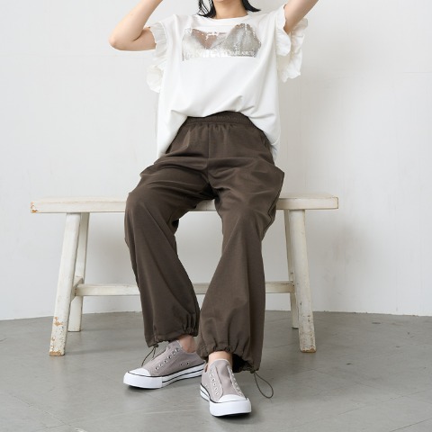 レディース　裾ドロストパンツ（休井 美郷）