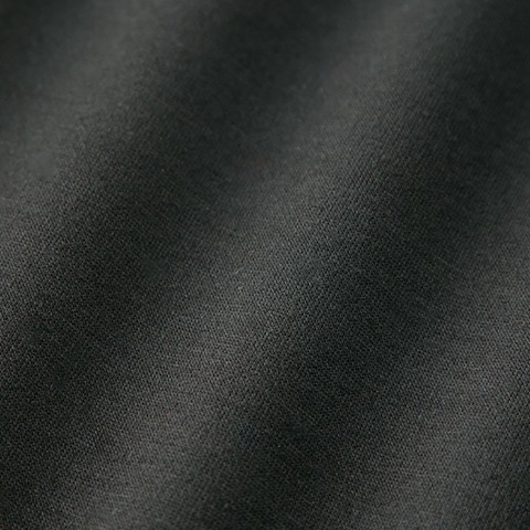 レディース　フレアパンツ（田中里奈）