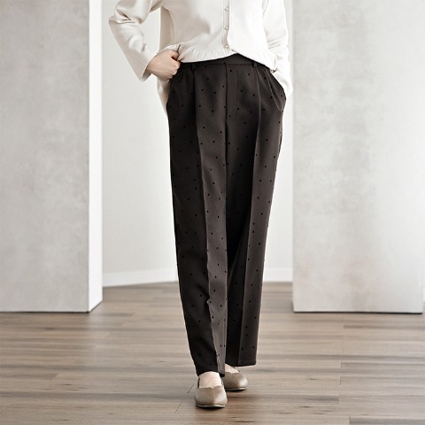 レディース　テーパードパンツ（MUMU)