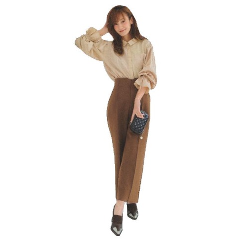 レディース　ストレートパンツ（西山茉希）