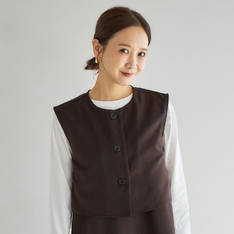 レディース　ベスト+ジャンパースカートセット（田中里奈）