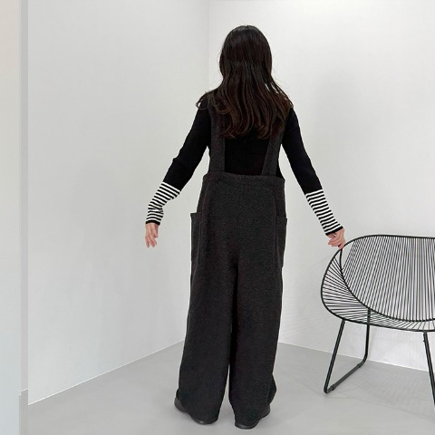 レディース　サロペットパンツ （ぷーさん）