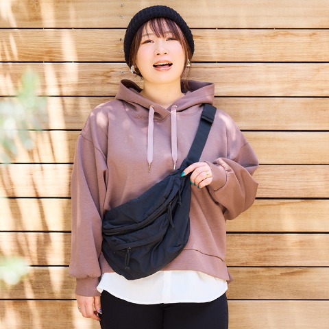レディース　プルパーカ（おかだゆり）