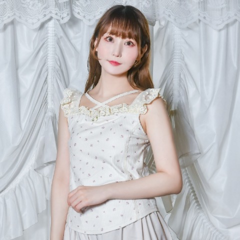 レディース　花柄キャミソール(愛野えり)