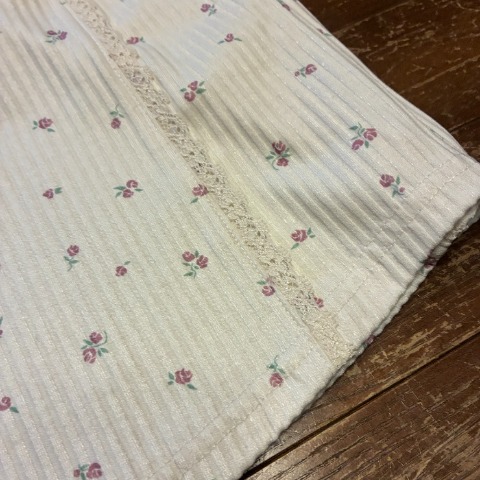 レディース　花柄キャミソール(愛野えり)