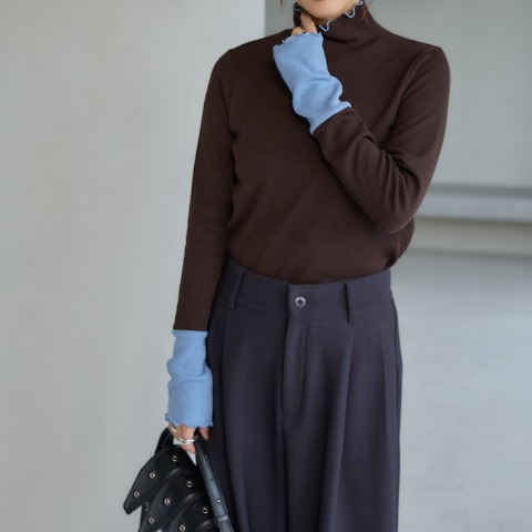 レディース　袖配色プルオーバー（田中里奈）