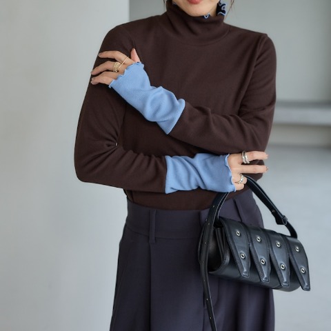 レディース　袖配色プルオーバー（田中里奈）