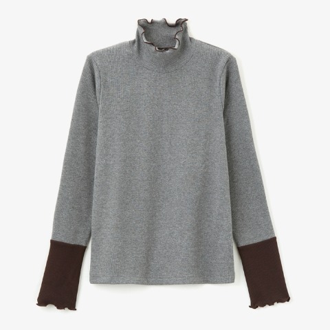 レディース　袖配色プルオーバー（田中里奈）