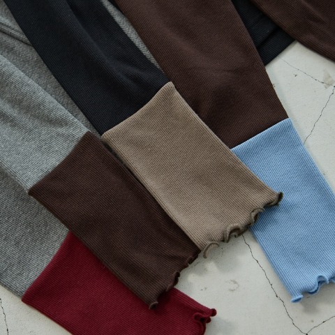 レディース　袖配色プルオーバー（田中里奈）