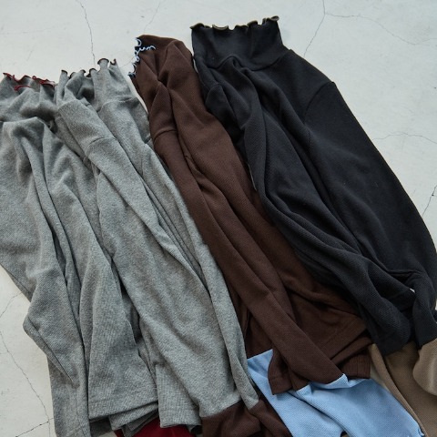 レディース　袖配色プルオーバー（田中里奈）