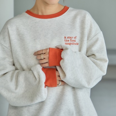 レディース　配色トレーナー（田中里奈）