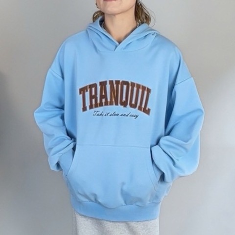 レディース　刺繍ロゴダンボールプルオーバー（NATSUMI）