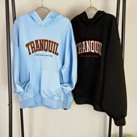 レディース　刺繍ロゴダンボールプルオーバー（NATSUMI）