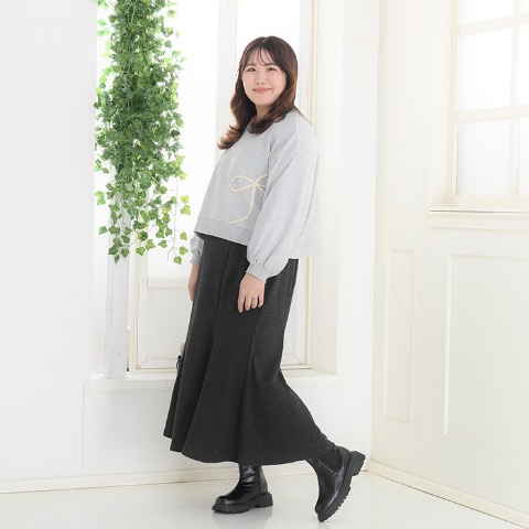 レディース　刺繍プルオーバー（Komachi）