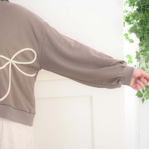 レディース　刺繍プルオーバー（Komachi）