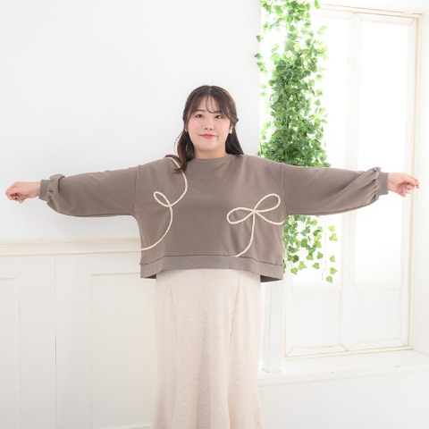 レディース　刺繍プルオーバー（Komachi）