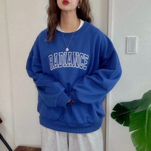 レディース　刺繍ロゴプルオーバー（NON）