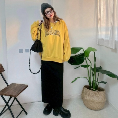 レディース　刺繍ロゴプルオーバー（NON）