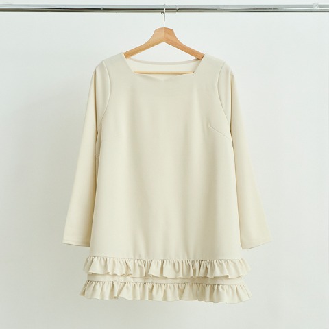 レディース　裾フリルプルオーバー（ななえ）
