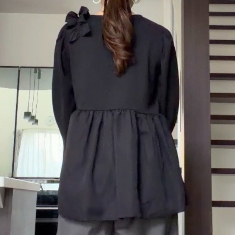 レディース　フリルペプラムプルオーバー(miyo)