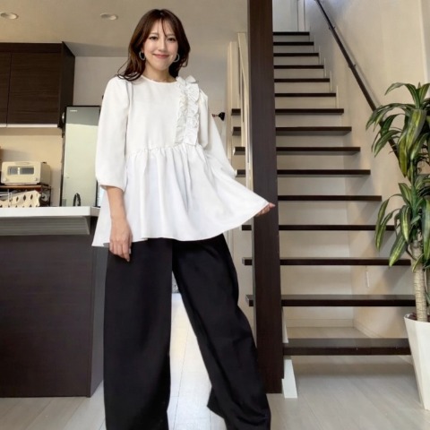 レディース　フリルペプラムプルオーバー(miyo)