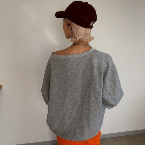 レディース　オーバーサイズボートネックプルオーバー（anna）