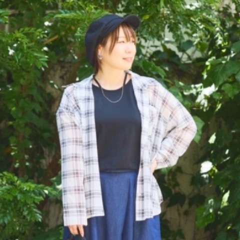 レディース　チェックシャツ(おかだゆり)