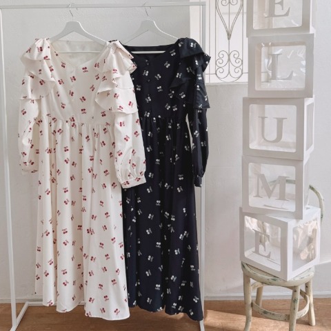 レディース　リボン×チェリープリントワンピース（maki）